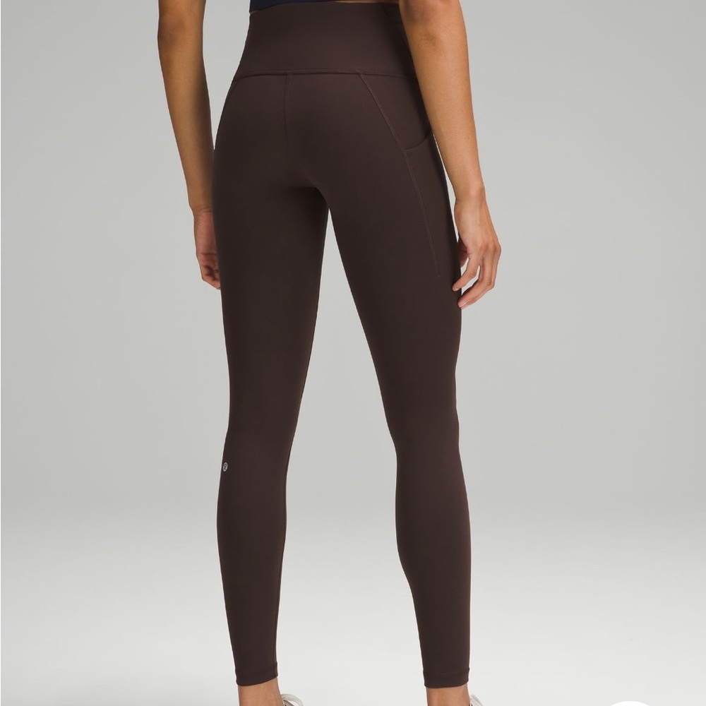 Brown lulus worn one time, with pockets and string